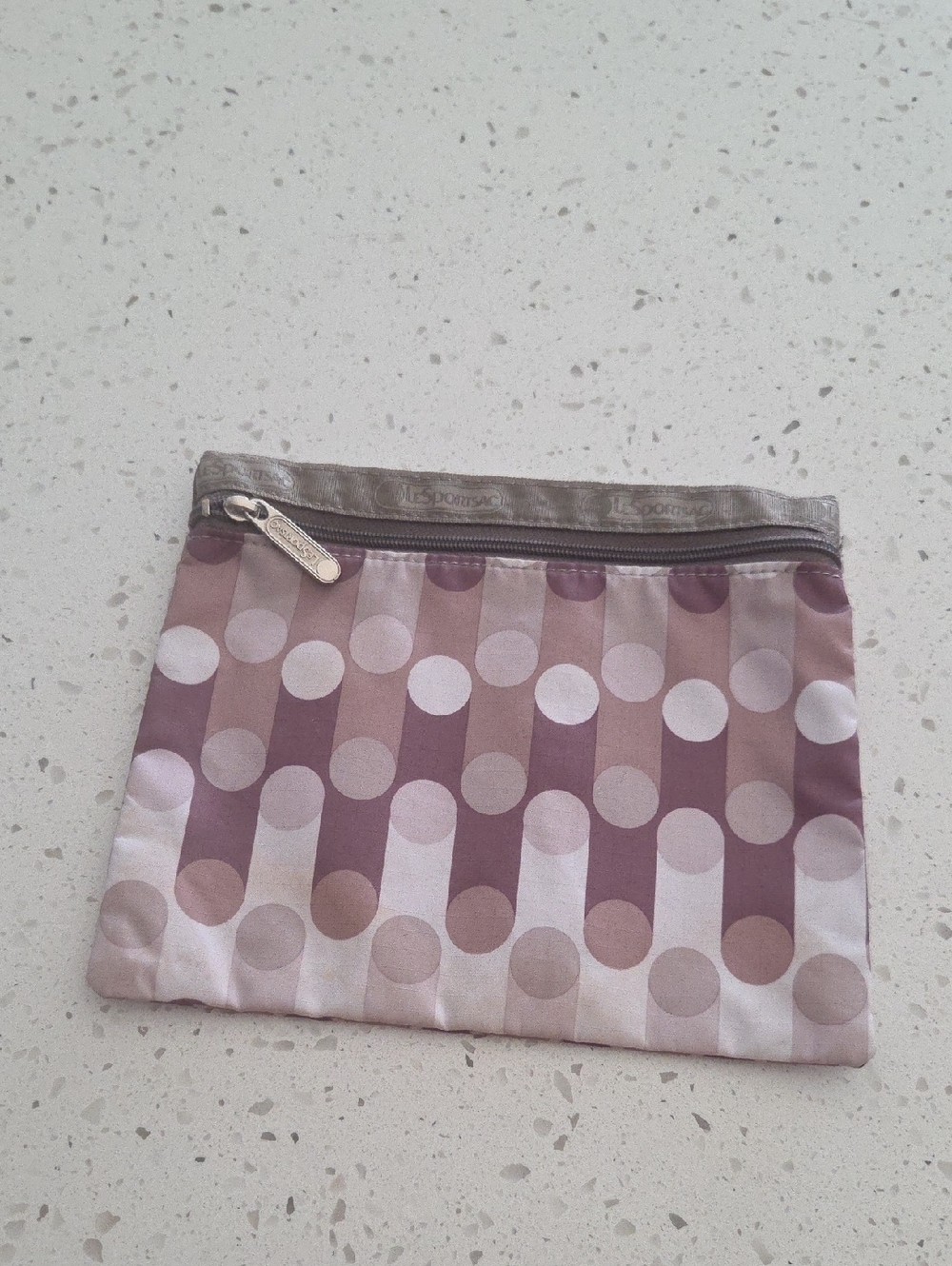 Lespoetsac Zip Up Pouch